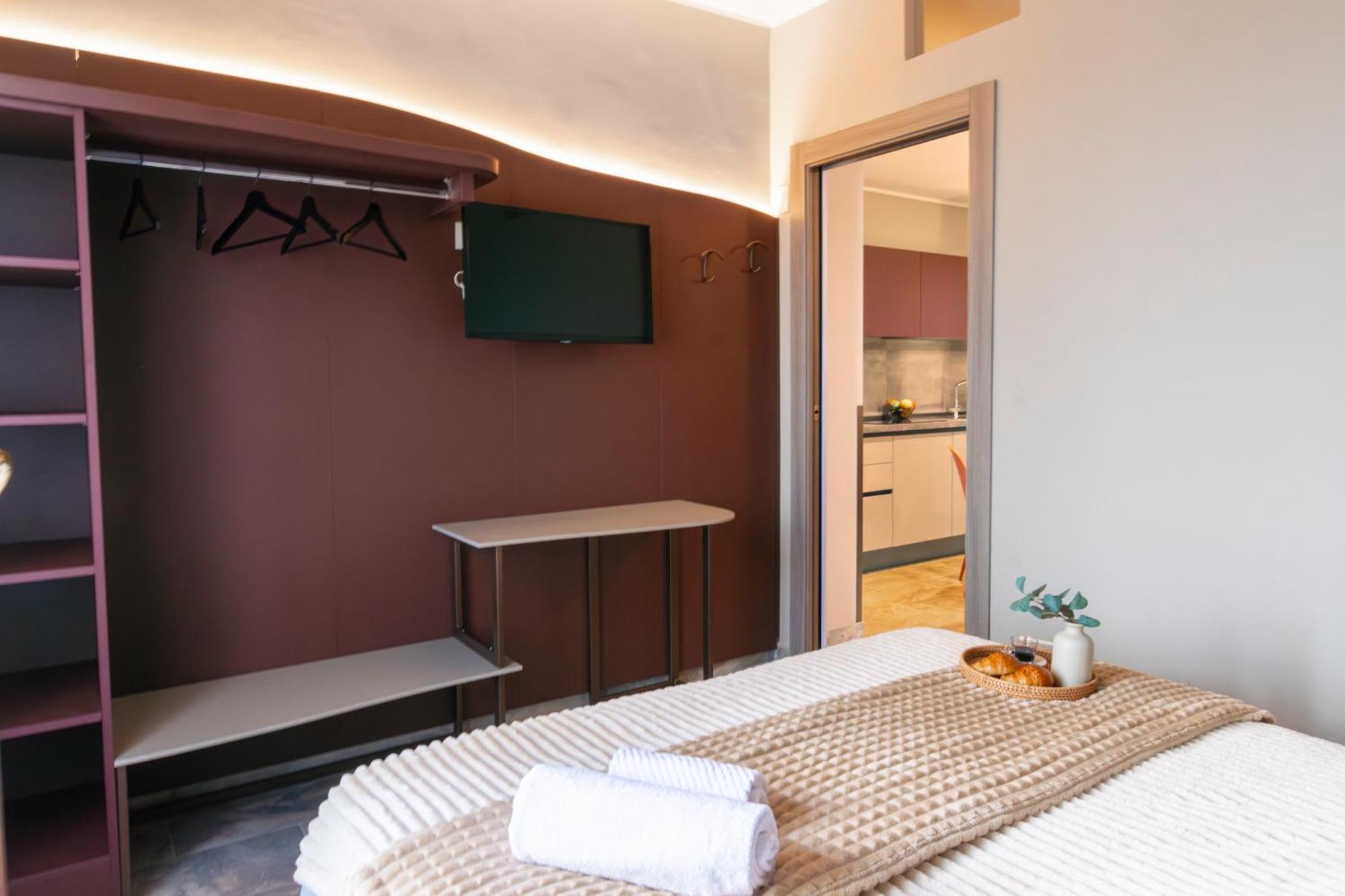 Apartment Miki - Sammartini 33 Milan Bagian luar foto