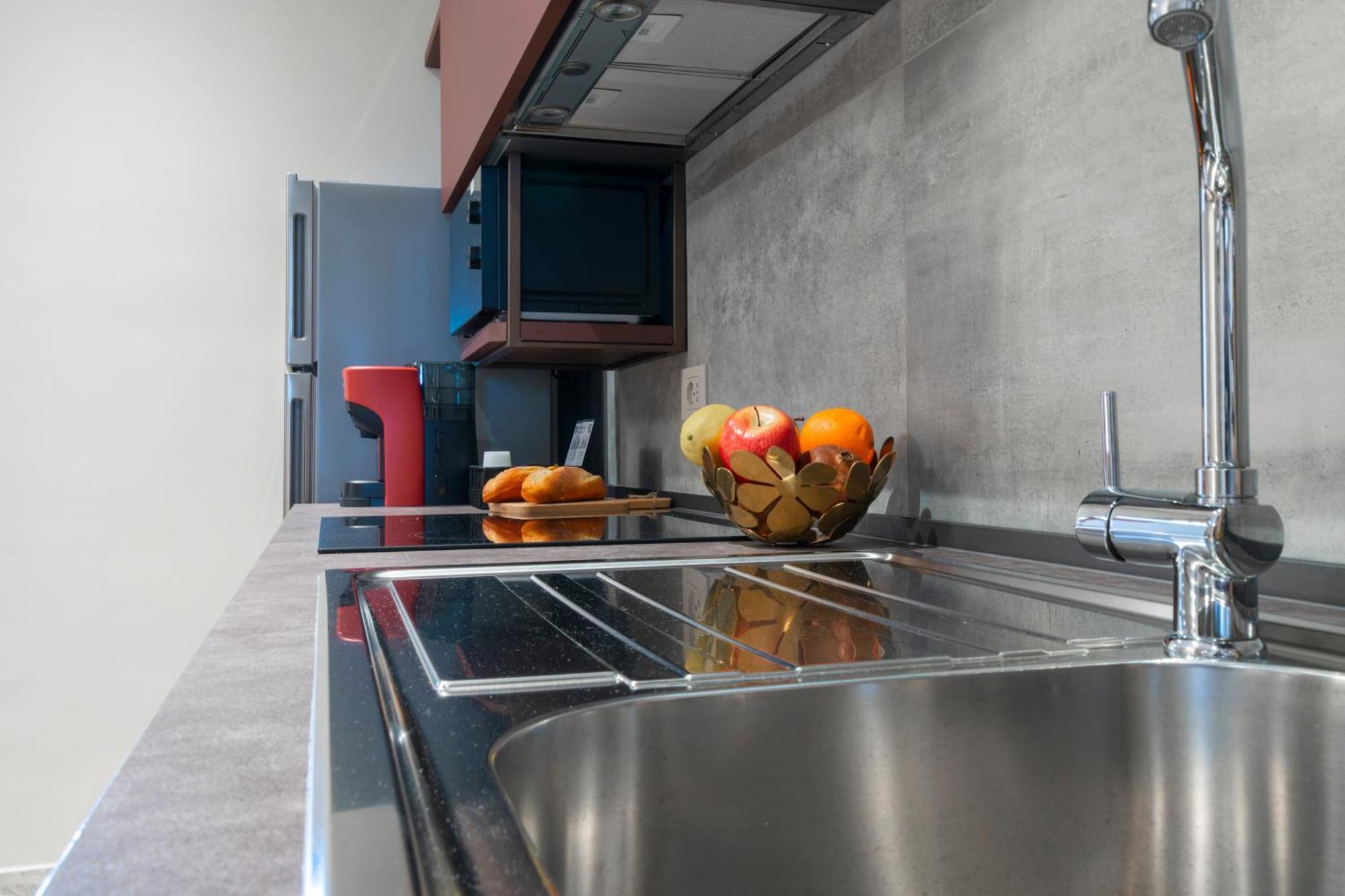 Apartment Miki - Sammartini 33 Milan Bagian luar foto
